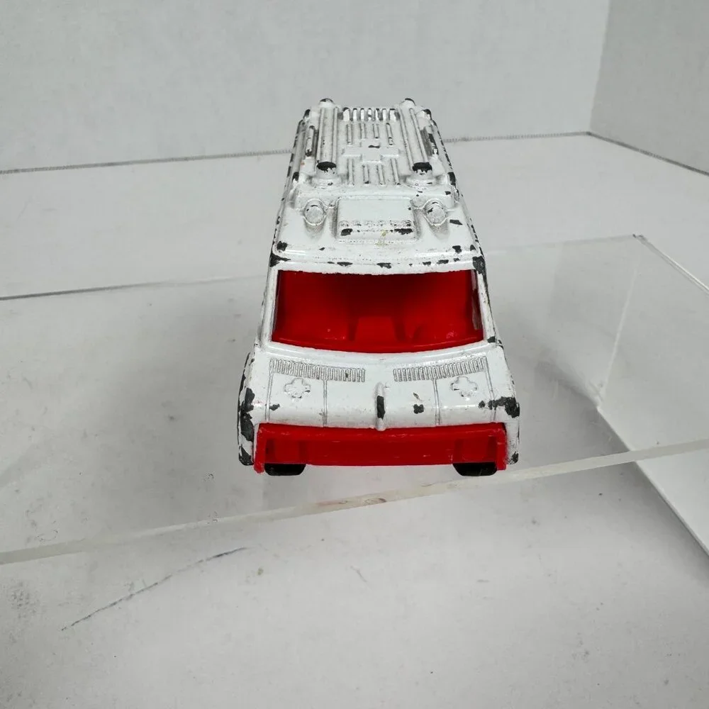 Vintage TootsieToy Trucks Lot of 4 • Diecast‎ Vehicles • Mini Toy Trucks • Mixed